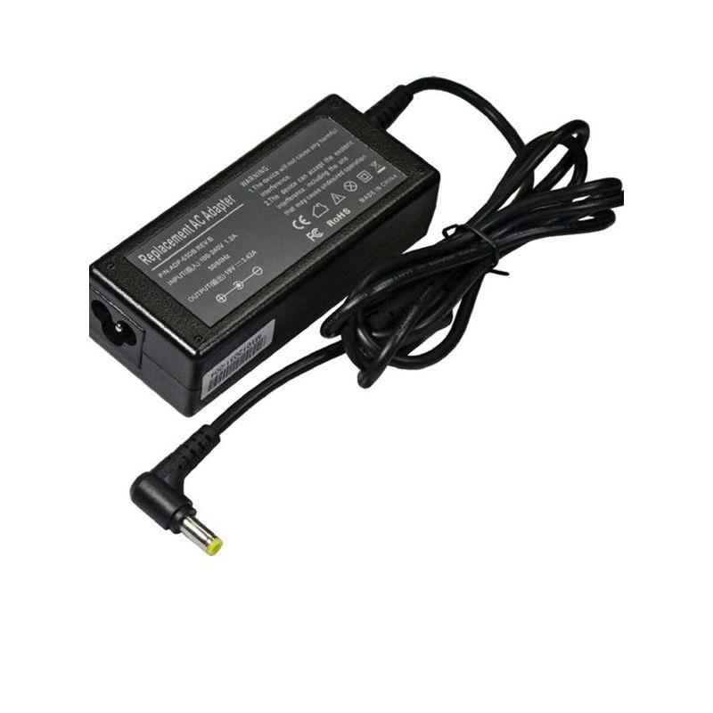 Polnilec 19V 3,42A 5,5mm 2,5mm