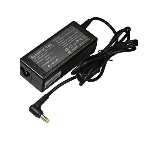 Polnilec 19V 3,42A 5,5mm 2,5mm